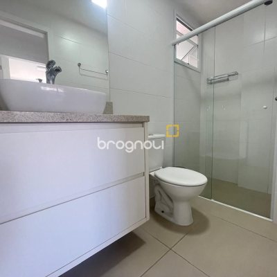 Apartamento com 65m², 2 quartos (sendo 1 suíte), 1 garagem, no bairro Itacorubi em Florianópolis
