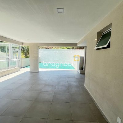 Apartamento com 65m², 2 quartos (sendo 1 suíte), 1 garagem, no bairro Itacorubi em Florianópolis