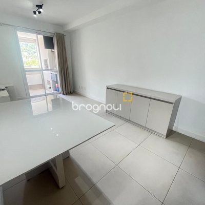 Apartamento com 65m², 2 quartos (sendo 1 suíte), 1 garagem, no bairro Itacorubi em Florianópolis