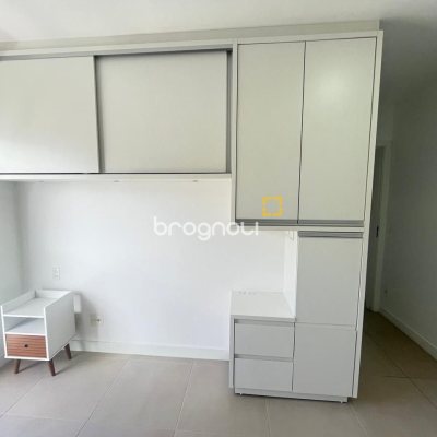 Apartamento com 65m², 2 quartos (sendo 1 suíte), 1 garagem, no bairro Itacorubi em Florianópolis
