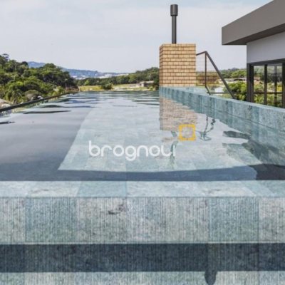 Apartamento com 61m², 2 quartos (sendo 1 suíte), 1 garagem, no bairro Ribeirão da Ilha em Florianópolis