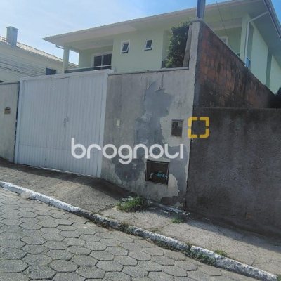 Terreno com 507m², no bairro Ingleses em Florianópolis