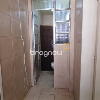 Apartamento com 81m², 2 quartos, 1 garagem, no bairro Centro em Florianópolis
