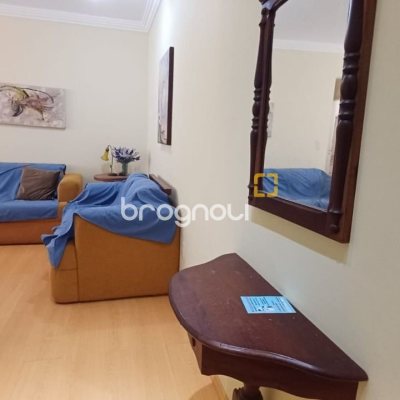 Apartamento com 81m², 2 quartos, 1 garagem, no bairro Centro em Florianópolis