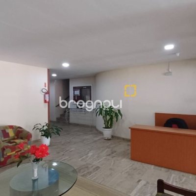 Apartamento com 81m², 2 quartos, 1 garagem, no bairro Centro em Florianópolis