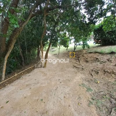 Terreno com 1503m², no bairro Cacupé em Florianópolis