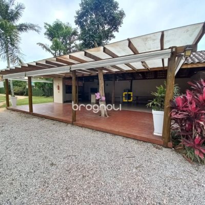 Terreno com 1503m², no bairro Cacupé em Florianópolis