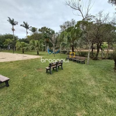 Terreno com 1503m², no bairro Cacupé em Florianópolis