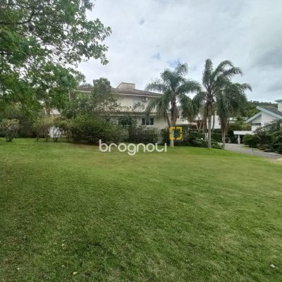 Terreno com 1503m², no bairro Cacupé em Florianópolis