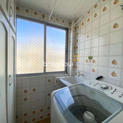 Apartamento com 56m², 2 quartos, 1 garagem, no bairro Coqueiros em Florianópolis