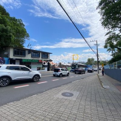 Apartamento com 56m², 2 quartos, 1 garagem, no bairro Coqueiros em Florianópolis
