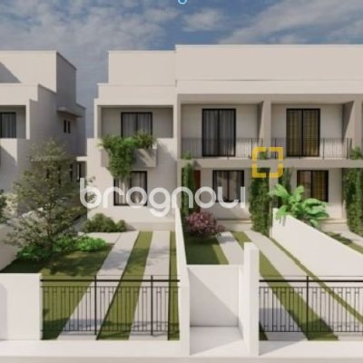 Casa com 93m², 2 quartos (sendo 2 suítes), 2 garagens, no bairro Rio Vermelho em Florianópolis