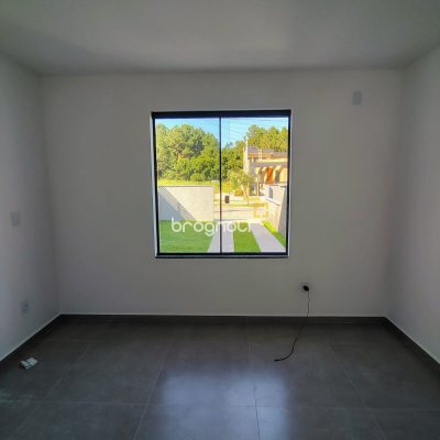 Casa com 103m², 3 quartos (sendo 2 suítes), 2 garagens, no bairro Rio Vermelho em Florianópolis
