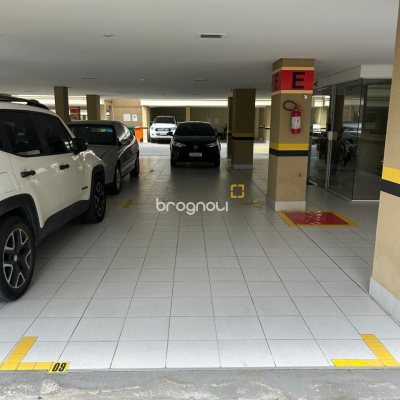 Apartamento com 102m², 3 quartos (sendo 1 suíte), 2 garagens, no bairro Campeche em Florianópolis