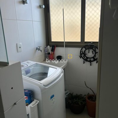 Apartamento com 102m², 3 quartos (sendo 1 suíte), 2 garagens, no bairro Campeche em Florianópolis