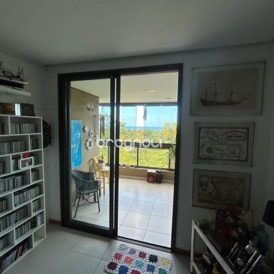 Apartamento com 102m², 3 quartos (sendo 1 suíte), 2 garagens, no bairro Campeche em Florianópolis