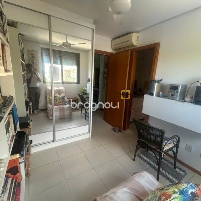 Apartamento com 102m², 3 quartos (sendo 1 suíte), 2 garagens, no bairro Campeche em Florianópolis
