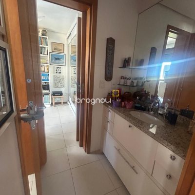 Apartamento com 102m², 3 quartos (sendo 1 suíte), 2 garagens, no bairro Campeche em Florianópolis