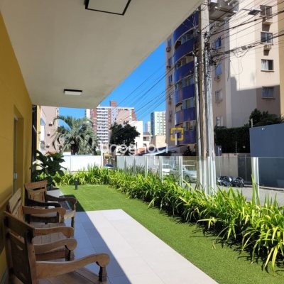 Apartamento com 72m², 2 quartos (sendo 1 suíte), 1 garagem, no bairro Campinas em São José