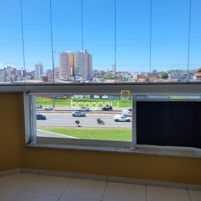 Apartamento com 72m², 2 quartos (sendo 1 suíte), 1 garagem, no bairro Campinas em São José