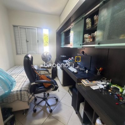 Apartamento com 74m², 3 quartos (sendo 1 suíte), 1 garagem, no bairro Itacorubi em Florianópolis