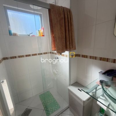 Apartamento com 74m², 3 quartos (sendo 1 suíte), 1 garagem, no bairro Itacorubi em Florianópolis