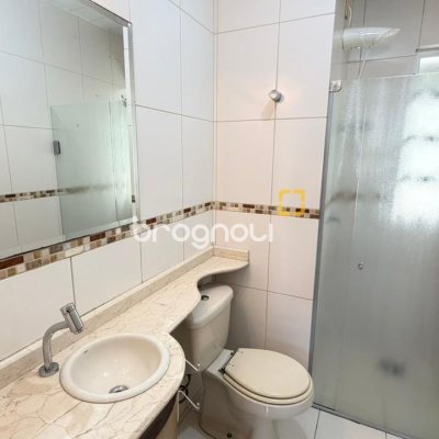 Apartamento com 74m², 3 quartos (sendo 1 suíte), 1 garagem, no bairro Itacorubi em Florianópolis