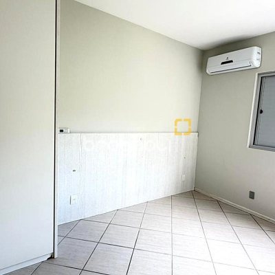 Apartamento com 74m², 3 quartos (sendo 1 suíte), 1 garagem, no bairro Itacorubi em Florianópolis