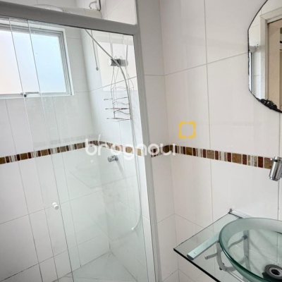 Apartamento com 74m², 3 quartos (sendo 1 suíte), 1 garagem, no bairro Itacorubi em Florianópolis