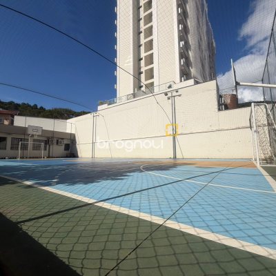 Apartamento com 74m², 3 quartos (sendo 1 suíte), 1 garagem, no bairro Itacorubi em Florianópolis