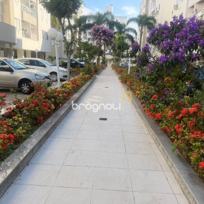 Apartamento com 74m², 3 quartos (sendo 1 suíte), 1 garagem, no bairro Itacorubi em Florianópolis