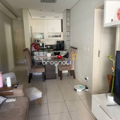Apartamento com 74m², 3 quartos (sendo 1 suíte), 1 garagem, no bairro Itacorubi em Florianópolis