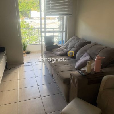 Apartamento com 74m², 3 quartos (sendo 1 suíte), 1 garagem, no bairro Itacorubi em Florianópolis