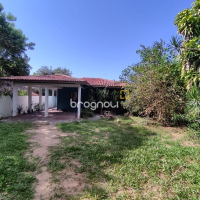 Casa com 91m², 3 quartos (sendo 1 suíte), 1 garagem, no bairro São João do Rio Vermelho em Florianópolis