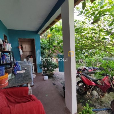 Casa com 91m², 3 quartos (sendo 1 suíte), 1 garagem, no bairro São João do Rio Vermelho em Florianópolis