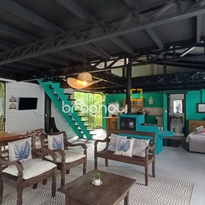 Sítio com 850m², 6 quartos, 3 garagens, no bairro Barra da Lagoa em Florianópolis