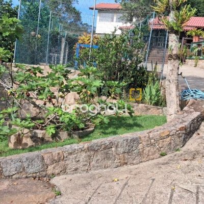 Terreno com 1089m², no bairro Canasvieiras em Florianópolis