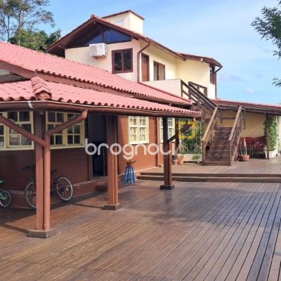 Terreno com 1089m², no bairro Canasvieiras em Florianópolis