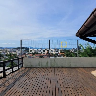 Terreno com 1089m², no bairro Canasvieiras em Florianópolis