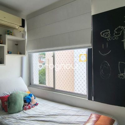Apartamento com 80m², 3 quartos (sendo 1 suíte), 1 garagem, no bairro Estreito em Florianópolis