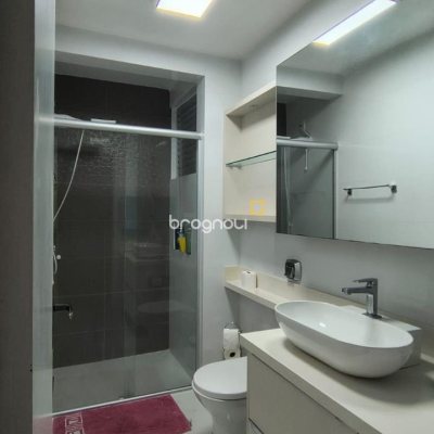 Apartamento com 80m², 3 quartos (sendo 1 suíte), 1 garagem, no bairro Estreito em Florianópolis