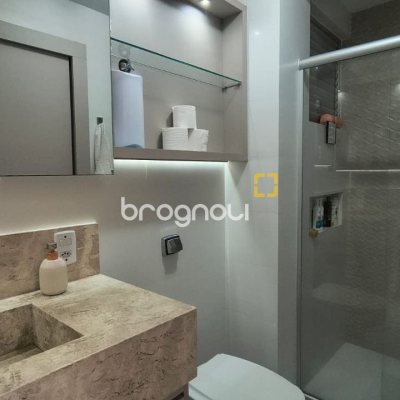Apartamento com 80m², 3 quartos (sendo 1 suíte), 1 garagem, no bairro Estreito em Florianópolis