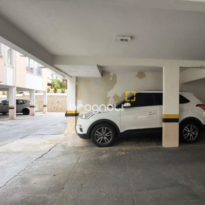 Apartamento com 80m², 3 quartos (sendo 1 suíte), 1 garagem, no bairro Estreito em Florianópolis