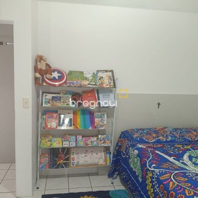 Apartamento com 80m², 3 quartos (sendo 1 suíte), 1 garagem, no bairro Estreito em Florianópolis