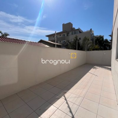 Apartamento com 78m², 2 quartos (sendo 1 suíte), 1 garagem, no bairro Campeche em Florianópolis