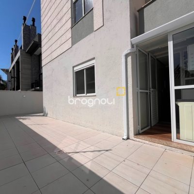 Apartamento com 78m², 2 quartos (sendo 1 suíte), 1 garagem, no bairro Campeche em Florianópolis