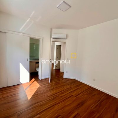 Apartamento com 78m², 2 quartos (sendo 1 suíte), 1 garagem, no bairro Campeche em Florianópolis