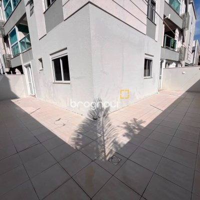 Apartamento com 78m², 2 quartos (sendo 1 suíte), 1 garagem, no bairro Campeche em Florianópolis