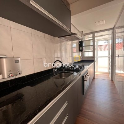 Apartamento com 78m², 2 quartos (sendo 1 suíte), 1 garagem, no bairro Campeche em Florianópolis