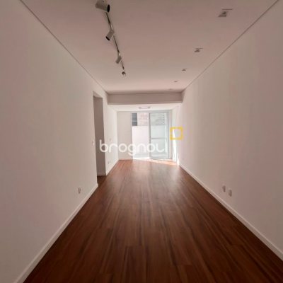 Apartamento com 78m², 2 quartos (sendo 1 suíte), 1 garagem, no bairro Campeche em Florianópolis